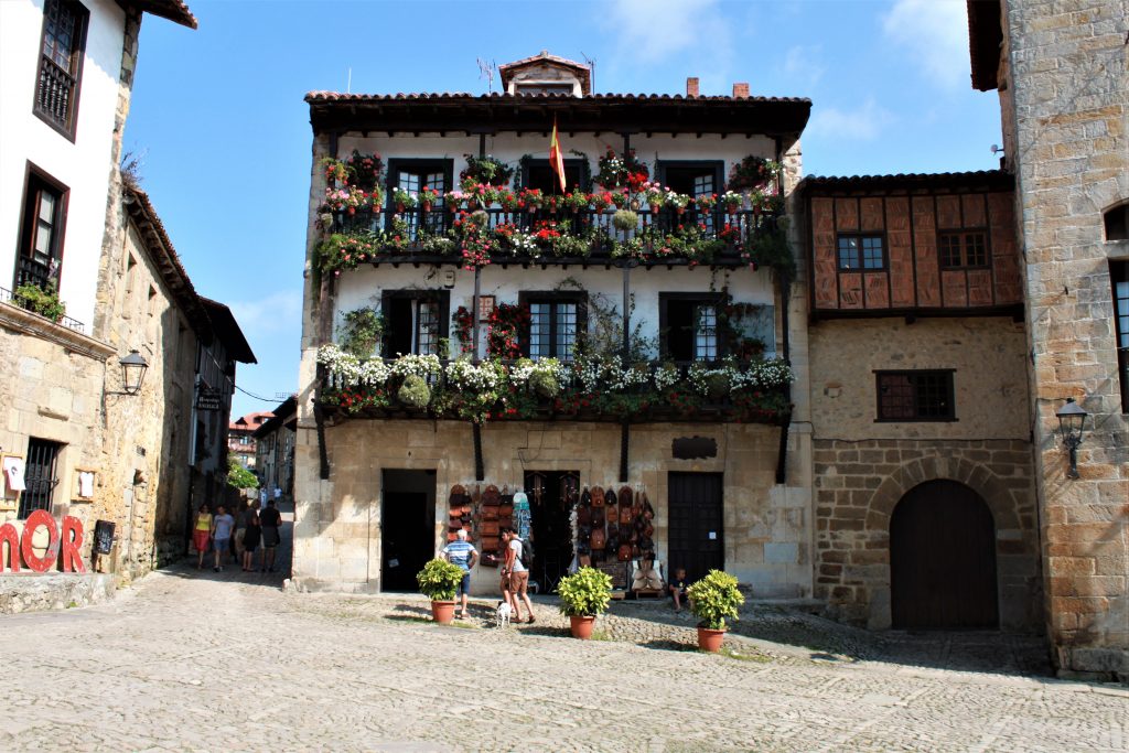 Santillana del Mar: qué ver, qué comer y cuándo ir