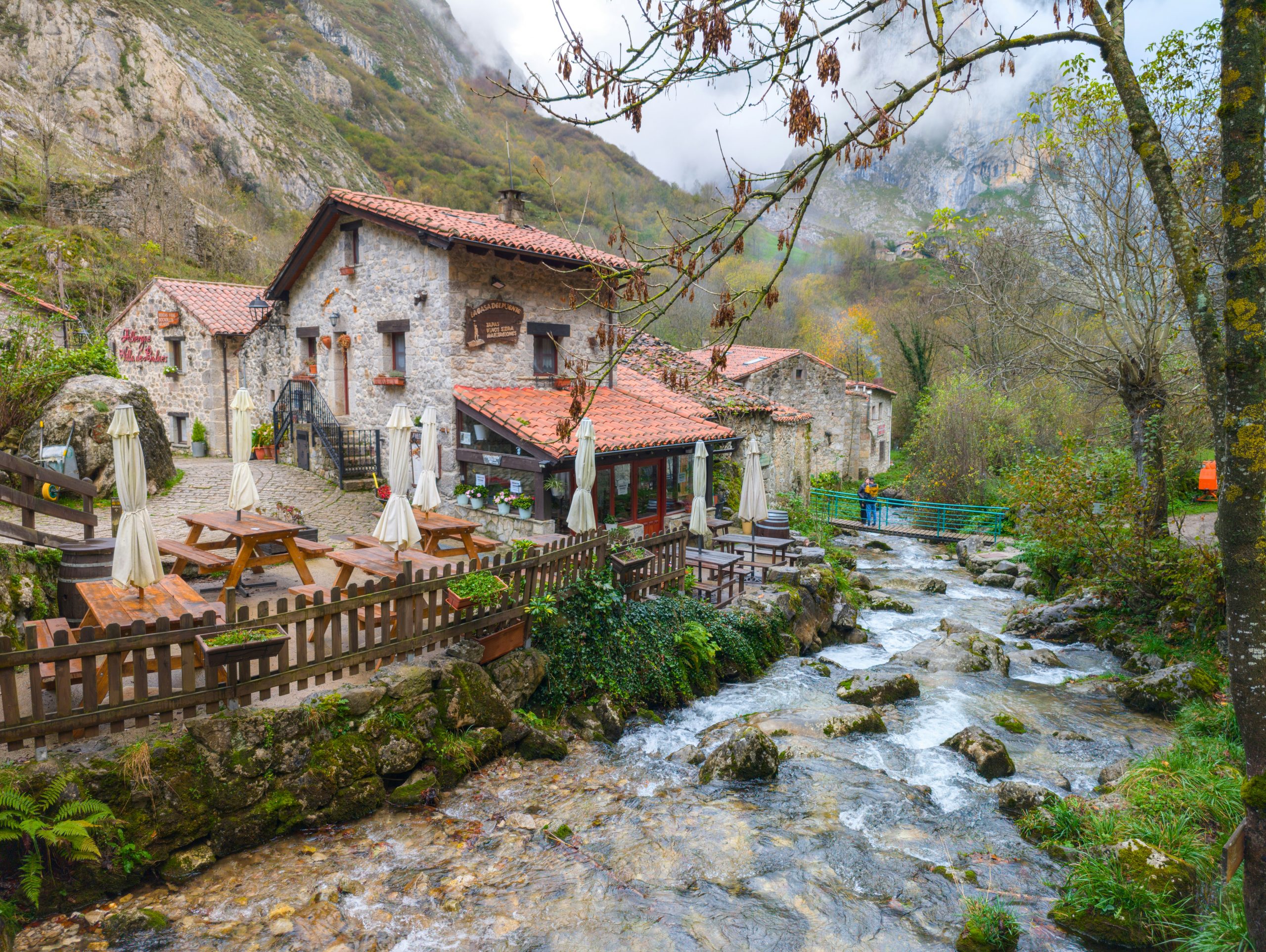 Barranquismo en el Cares: desciende el río más salvaje de Cantabria