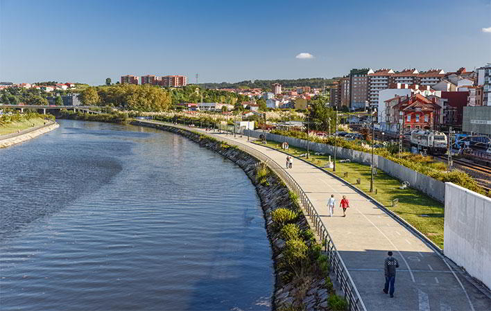 Avilés: la Asturias industrial que se reinventó en arte y sidra sin perder su alma