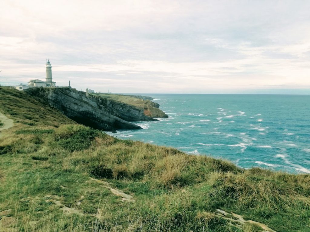 Santander más allá del Paseo Marítimo: la capital que brinda con sidra en bares escondidos